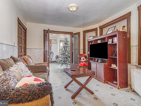 5th image of 1504 Market St