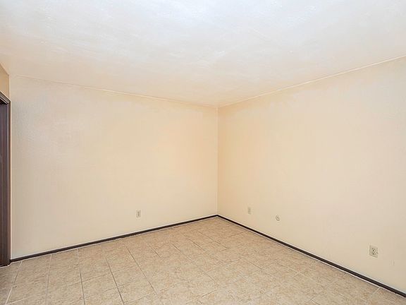 5th image of 795 E 24th St APT B