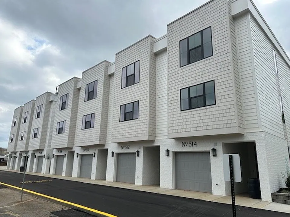 150-162 Poplar St #502-514