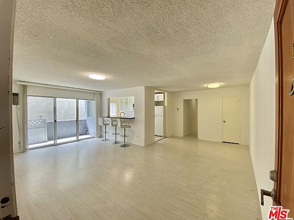 4th image of 2223 S Bentley Ave APT 103