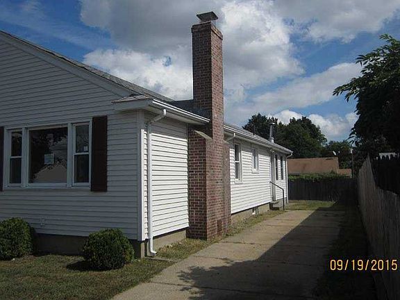 2nd image of 15 Penrose St