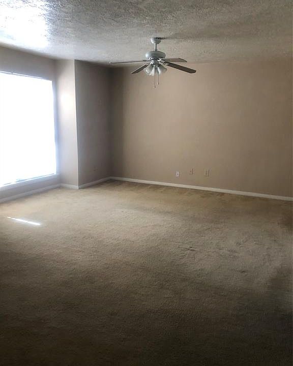 1st image of 2402 Sycamore Ave APT C1