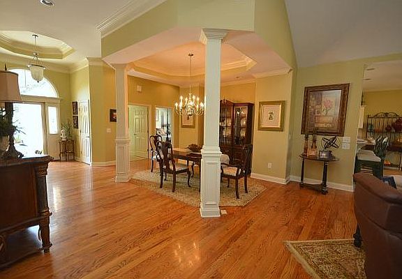 4th image of 1016 Waterbrooke Ln