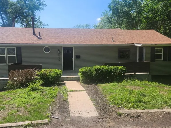 8430 Oak St, Kansas City, MO 64114
