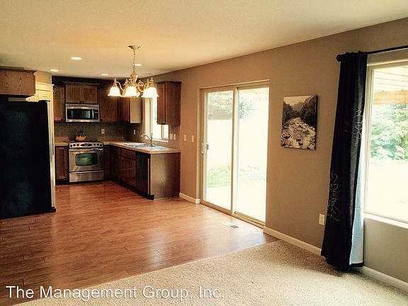 4th image of 2209 NE 94th Ct