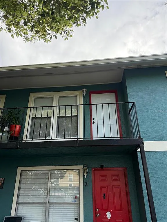 2 bed, 1.0 bath, 850 sqft, $1,700 — Photo 1