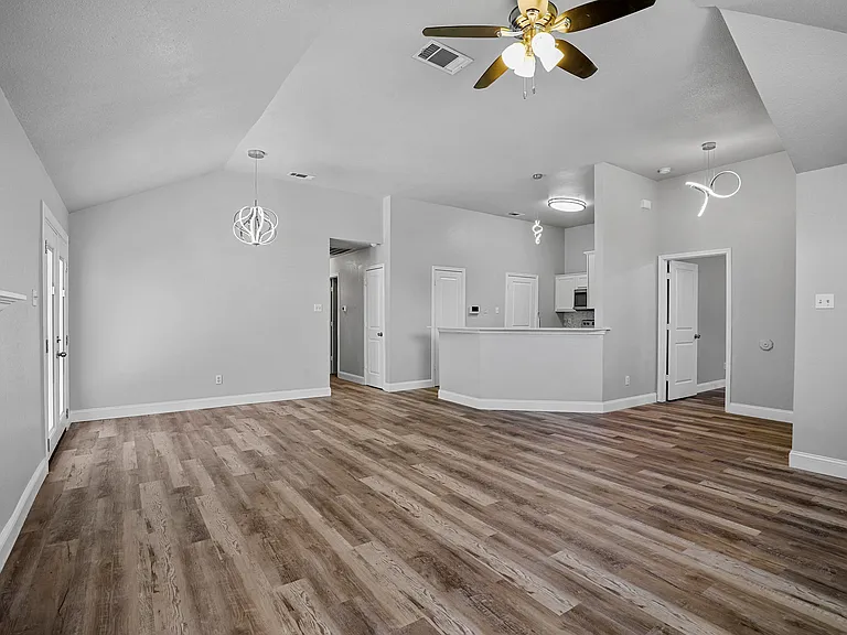 1533 Prescott Dr — Photo 19