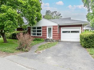 12 Carleton Dr, Newburyport, MA 01950