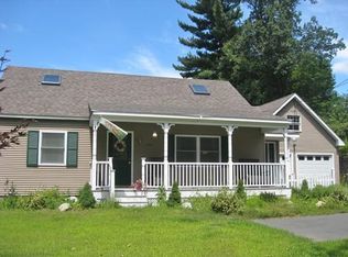 320 Pelham Rd, Amherst, MA 01002
