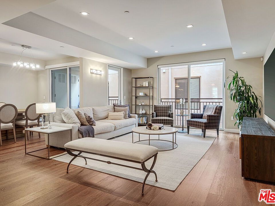 1st image of 441 S Barrington Ave #207