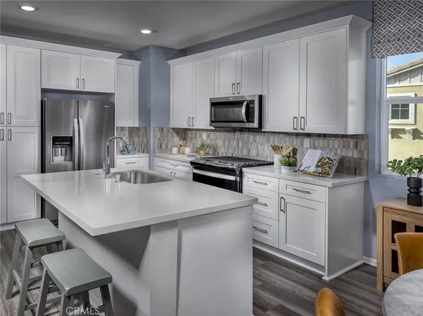 1505 Stratus Dr, Pomona, CA 91768