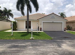 15000 Norfolk Ln, Davie, FL 33331