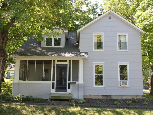 710 Clark St, Warsaw, IL 62379