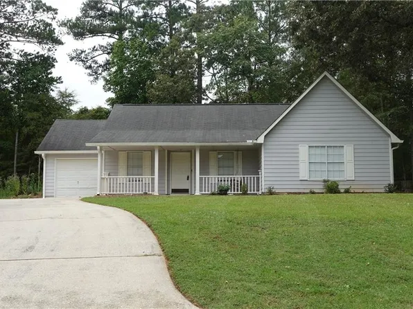 27 Manor Ct, Stockbridge, GA 30281