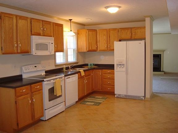 Large eat-in kitchen