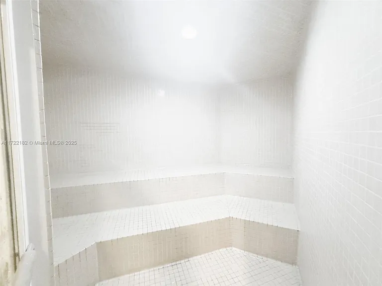 6365 Collins Ave #1506 — Photo 18