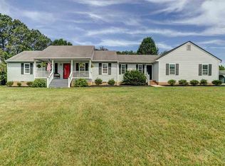 469 Belsches Rd, Bumpass, VA 23024