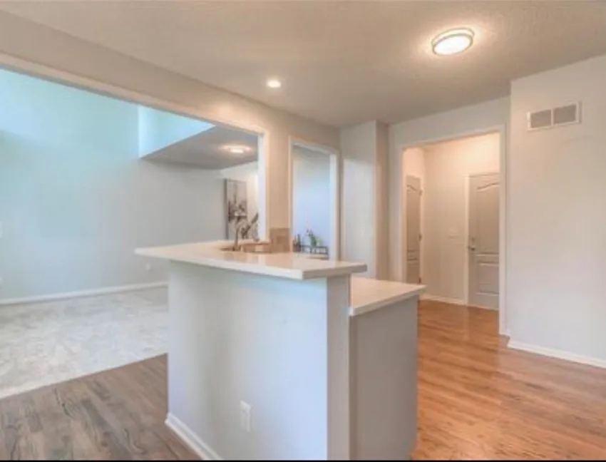 15533 Floyd St — Photo 3
