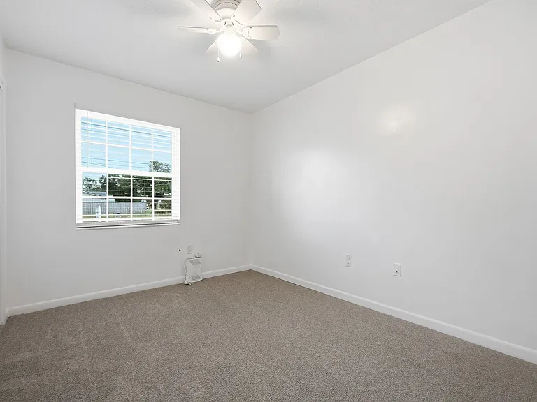 1416 Palm Blvd S — Photo 17