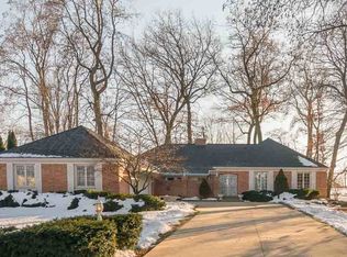 2341 Hidden Meadows Dr, Sun Prairie, WI 53590