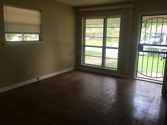 2nd image of 705 Annelle St
