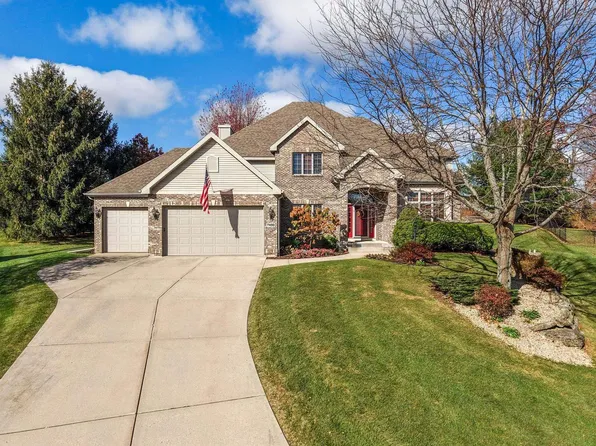 7490 Pucoon Circle, Middleton, WI 53562