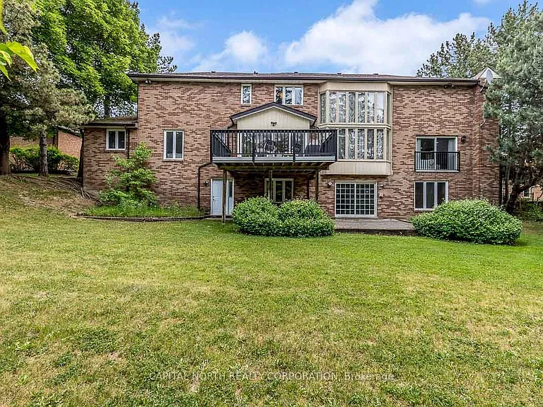 4 Prescott Ct — Photo 37