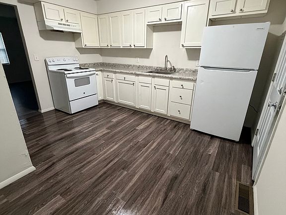 3rd image of 1207-09 Catalpa Ave #1207