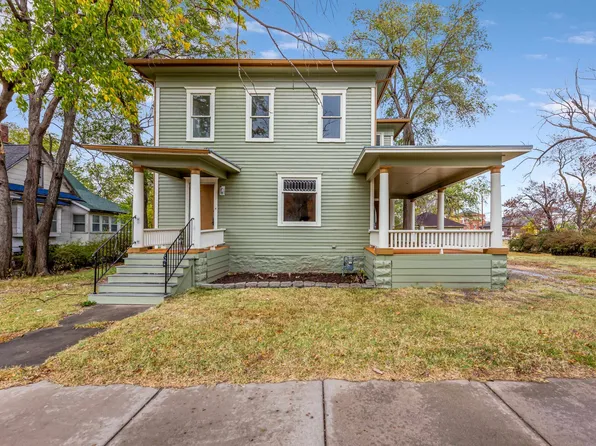120 W 1st St, Newton, KS 67114