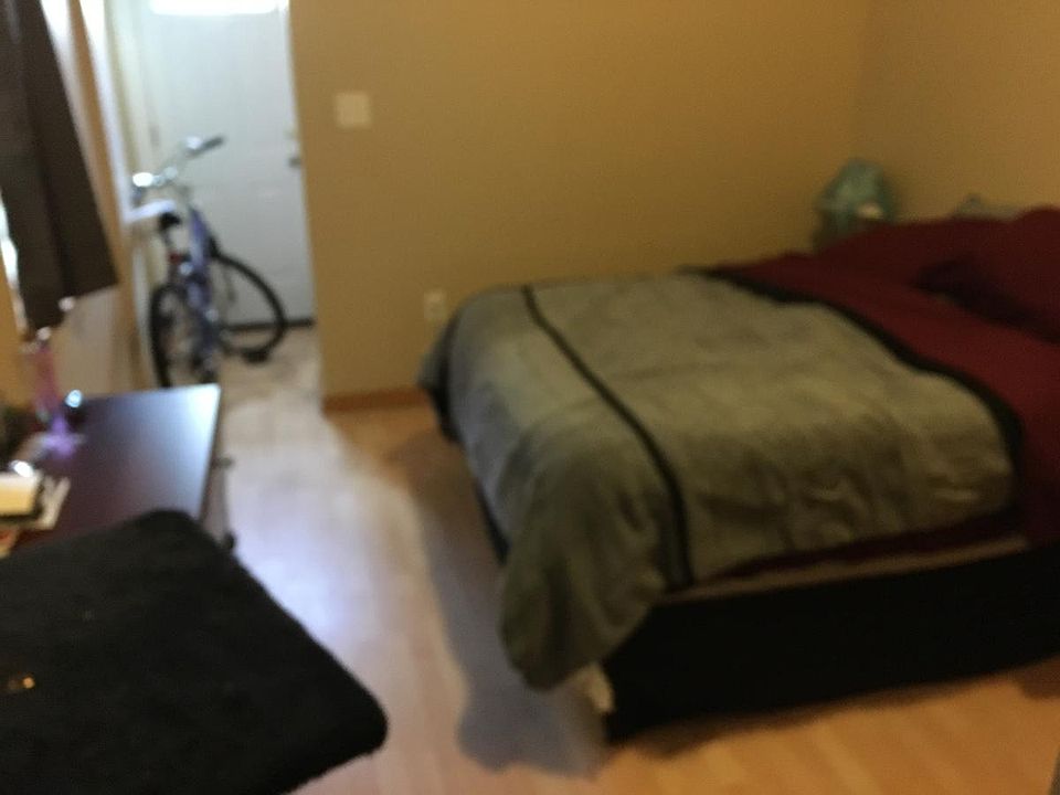 1st image of 1327 S Melville St