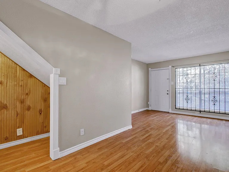 3243 Nacogdoches Rd #412 — Photo 9