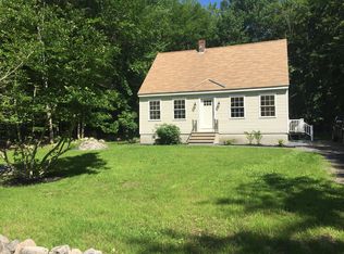 117 Deep Cove Rd, Raymond, ME 04071