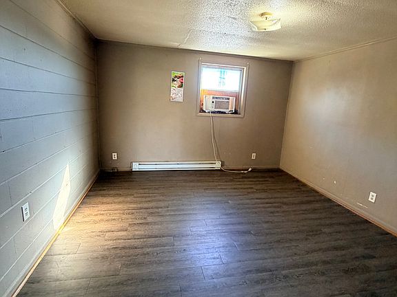 5th image of 119 Springs East Rd #4