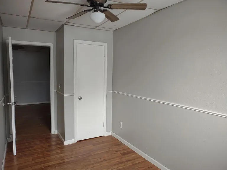 505 Oak St — Photo 27