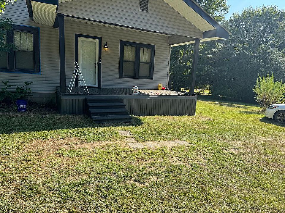 2nd image of 413 8th Ave NE