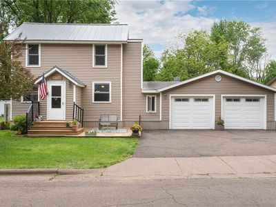 608 Grove Street, Chippewa Falls, WI, 54729