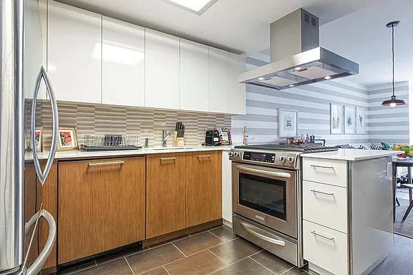 Rented by Related Rentals | media 87