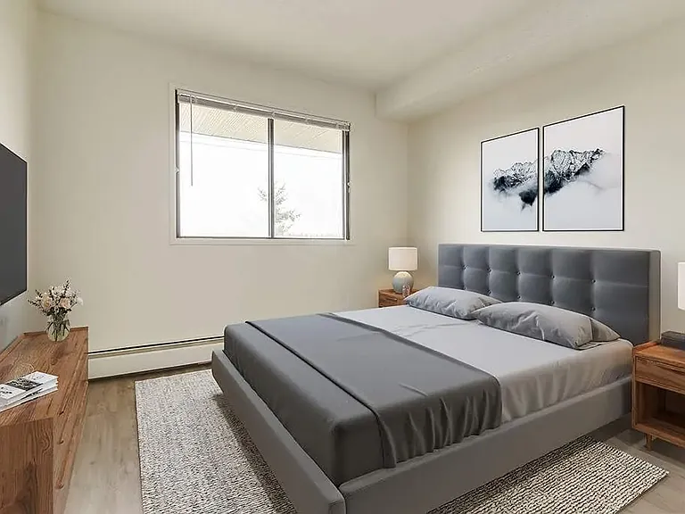 4909 45th Ave — Photo 3