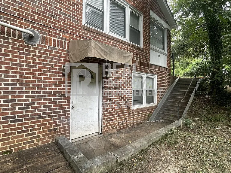 444 Corbin Ave — Photo 15