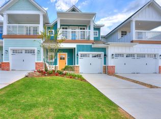 628 Harbor Town Dr, Edmond, OK 73034