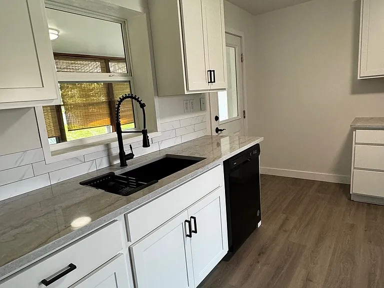 53445 Hickory Rd — Photo 11