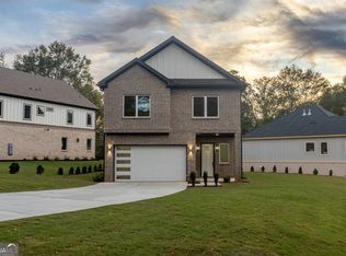270 Honeysuckle Ave, Lawrenceville, GA