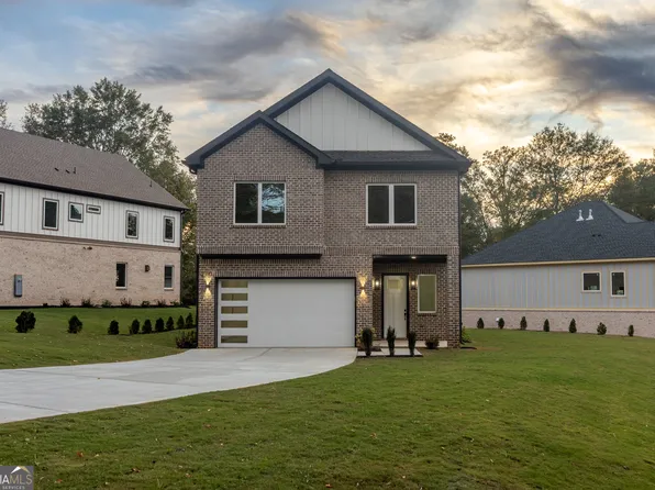 270 Honeysuckle Ave, Lawrenceville, GA 30046