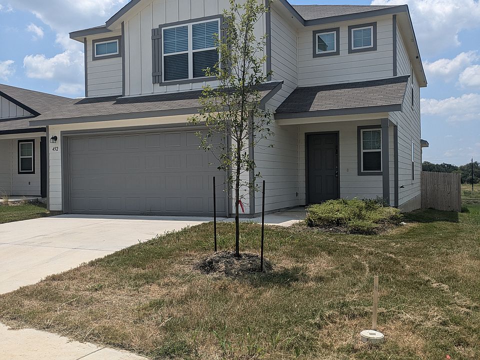 1st image of 452 Lynwood Gold