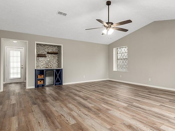 5th image of 4004 Gatewood Rd