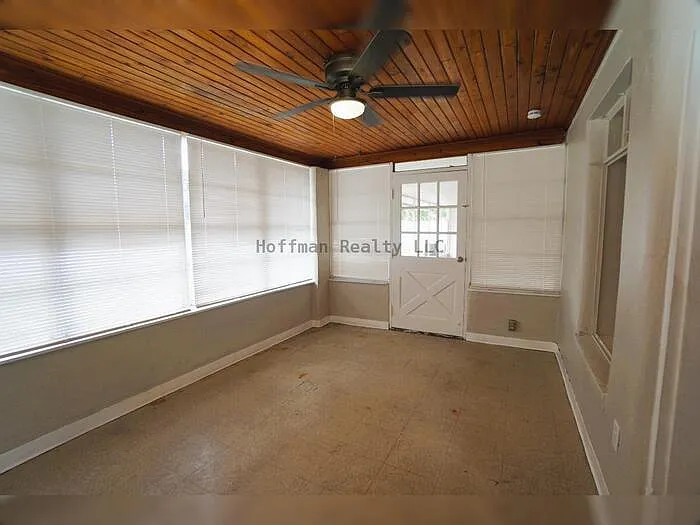 206 S Westshore Plz — Photo 17