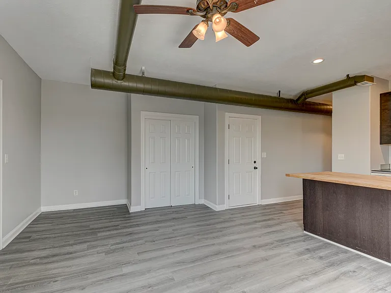 1317 Park Ave #1 — Photo 3