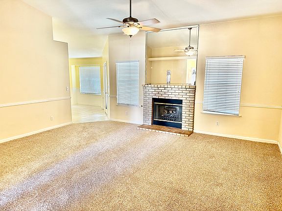 4th image of 5811 W Fremont Ave