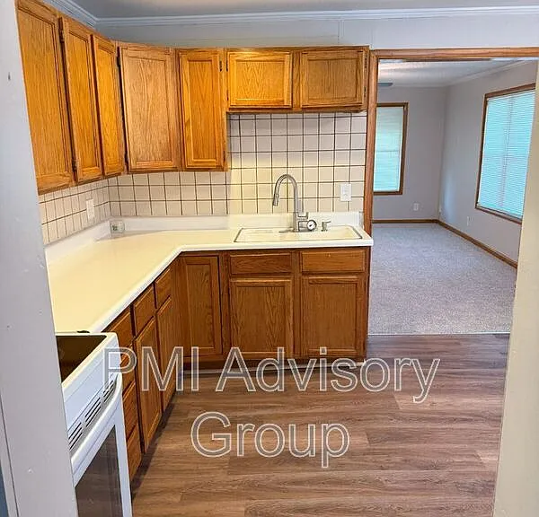 2706 SE Kentucky Ave — Photo 12