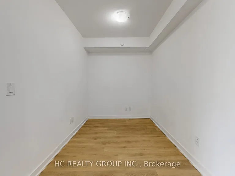 2031 Kennedy Rd #920 — Photo 19